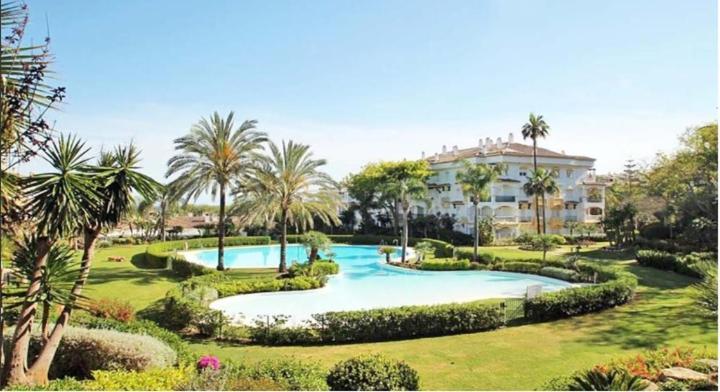 Chez Elo'S Marbella Milla De Oro. Jardin Privado Apartment Exterior foto